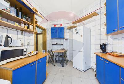 Apartament cu 4 camere și 3 bai, 130 mp, zona ultracentrală Victoriei - 28