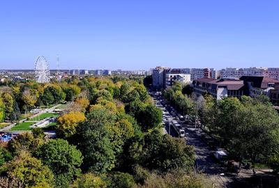 Lacul  Tei cu vedere superba   la lac - 1