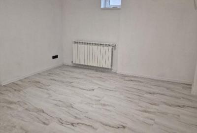 Piata Romana,  de inchiriat -5 camere, apartament nou in vila, parter, sect 1 - 4