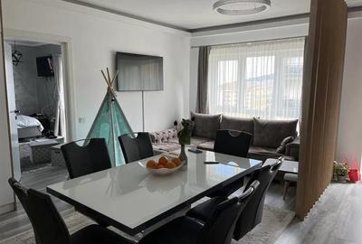 Apartament 3 camere, etaj 1, parcare, zona linistita! Strada Teilor!