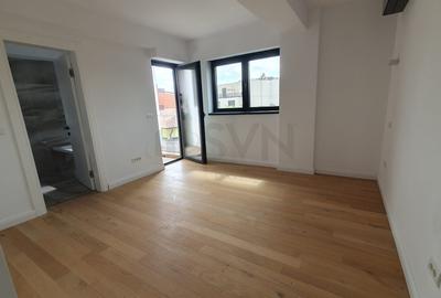 REA1019446 Apartament cu 3 camere singur pe etaj Polona - 4