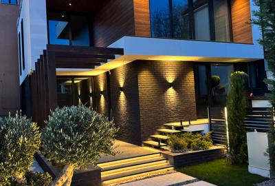 Uită de penthouse – alege o casa de lux în Copou ! - 1