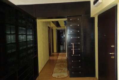 3 camere lux Universitate - KFC - 6