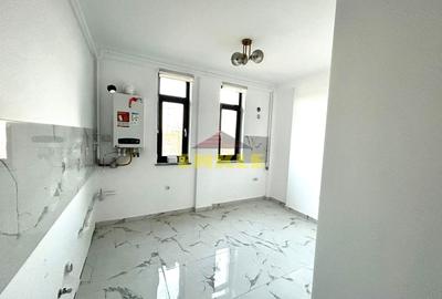 De vanzare, apartament cu 3 camere, zona Centrala - 5