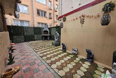 Casa spatioasa si versatila de vanzare in Eforie Nord - ideala pentru locuinta + - 16