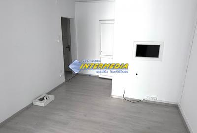 Spatiu de inchiriat I Cetate I 50 mp I acces pietonal din strada I - 9