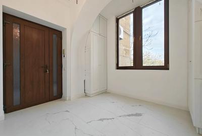 Apartament in zona Sinaia - Pretabil pentru birouri - 9