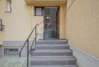 COMISION 0% - Spatiu Comercial de închiriat - Bulevardul 15 Noiembrie - 25