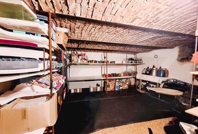 Casă cochetă în zona centrală cu potențial și funcționalitate excelentă - 8