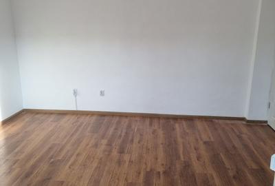 | spatiu in cladire de birouri | 4 camere | Tineretului - Timpuri Noi | - 2