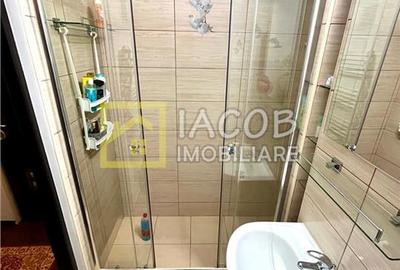 Apartament 2 camere decomandate, etaj 1, str. Mioritei Bacau - 15