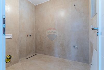 Casă / Vilă cu 5 camere de închiriat în zona Dambul Rotund - 2