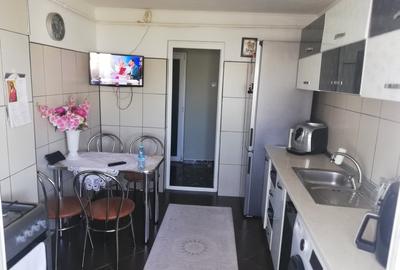 Vanzare 3 camere - Imobiliare MAXICONFORT - 8