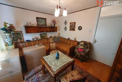 Apartament 3 camere, decomandat, etaj 1, zona Vladeasa - 4