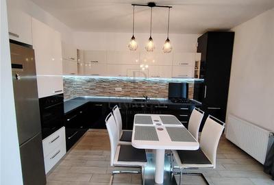 Duplex mobilat utilat - zona excelenta - curte amenajata - 2