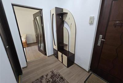 Garsoniera renovata in zona linistita Racadau - 11