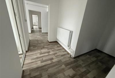 Adjud - spatiu comercial renovat complet - 15
