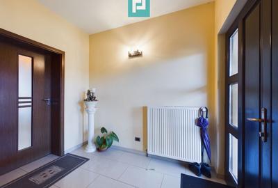 Vilă spațioasă cu 8 camere, Grădiște - 11