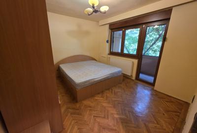 🏡 Apartament cu 4 camere situat în zona Facultății de Medicină- 2475 - 4
