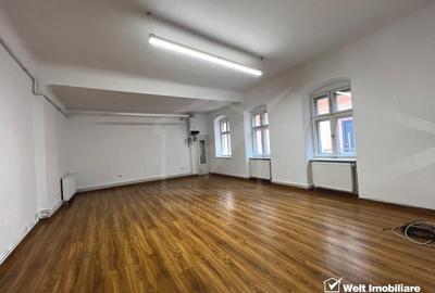 Birou, 60 mp în Central