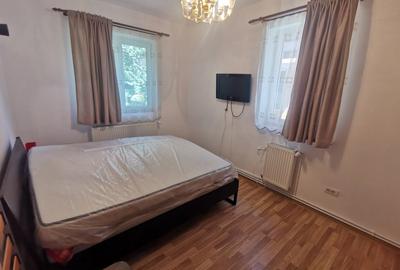 Casa de vanzare, 2 corpuri si garaj, curte comuna, zona Turda - 1