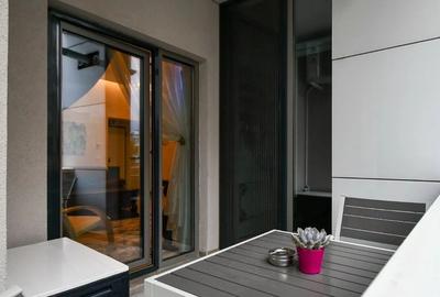 Seaside Living: 2-Room Apt, 250m from Beach + Private Parking - 2
