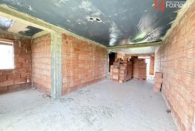Duplex intreg 8 camere, LA ROSU, de vanzare in Sacalaz, la intrare - 13