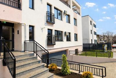 Apartament cu 3 camere semidecomandat în Păcurari
