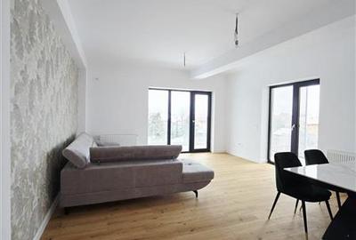 Apartament cu 4 camere decomandat în Pipera