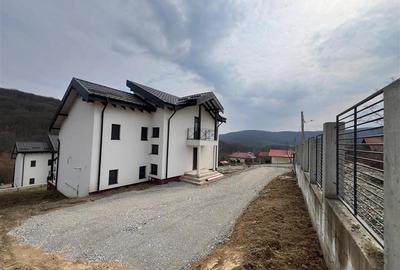 Luncani- vila noua- proiect deosebit langa padure! - 3