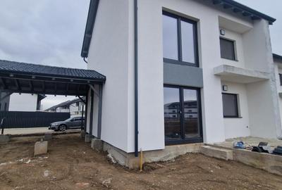 Casa individuala cu 4 camere si Carport de vanzare in Selimbar - 1