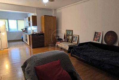 Apartament cu 2 camere semidecomandat în Zorilor