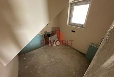Duplex | 5 Camere | Parter+Etaj+Pod | Toate utilitatile | 3 Bai | - 10