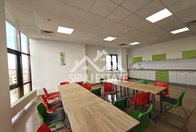Spatiu de birouri de inchriat locatie centrala si vizibilitate buna - 13