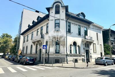 Vanzare vila restaurata si renovata - pretabila sedii companii - Aviatorilor - 1