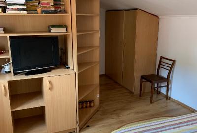 Închiriez 2 camere din care una la mansarda - conditii bune. - 6