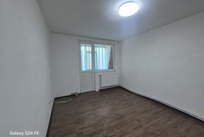 Apartament 3 camere, zona 1 Decembrie 1918 - 6