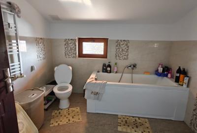 Casa de vanzare 4 camere, 900mp teren in zona Hlincea!!! - 7