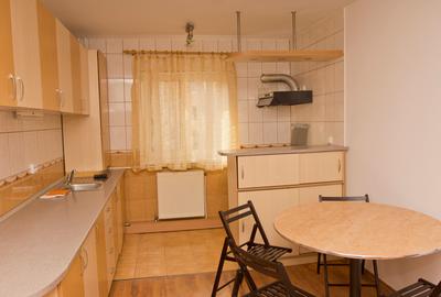 Ofer spre inchiriere apt. 2 camere, decomandat, cartier Zorilor, cu garaj. - 4
