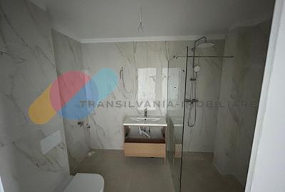 Apartament cu 2 camere semidecomandat în Florești