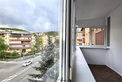 Apartament cu 2 camere decomandat, mobilat în Răcădău