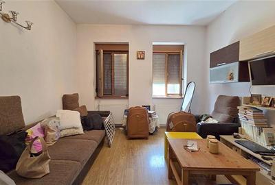 COMISION 0% CASA VECHE CU TEREN STR PREYER IOSEFIN - 1
