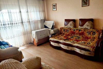 Apartament cu 2 camere, etaj intermediar, decomandat - 2