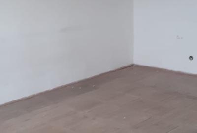 Apartament cu 2 camere decomandat în Km 5
