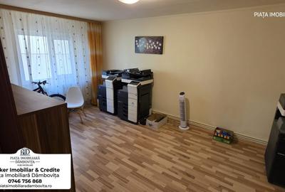 Apartament cu 4 camere decomandat, mobilat în Central