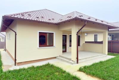 Casă individuală cu 3 camere în Est