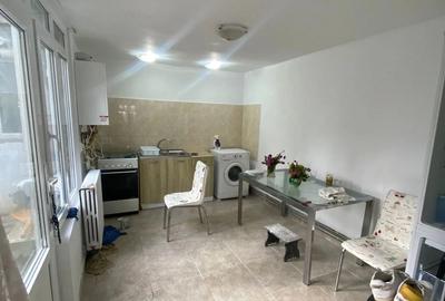 Garsonieră decomandată, mobilată în Copou