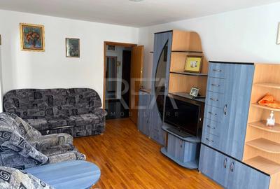 Apartament cu 4 camere decomandat, mobilat în Dristor