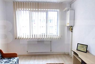 Garsonieră de închiriat ,21 mp, zona Tractorul - 3