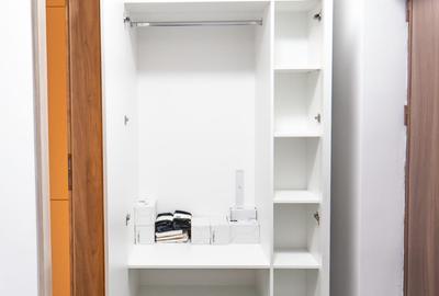 Garsoniera de inchiriat –Dotari: - TV lux - 8
